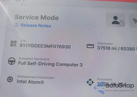 2021 Tesla Model Y Long Range Dual Motor All-Wheel Drive z USA, uszkodzony, nr VIN 5YJYGDEE3MF076930